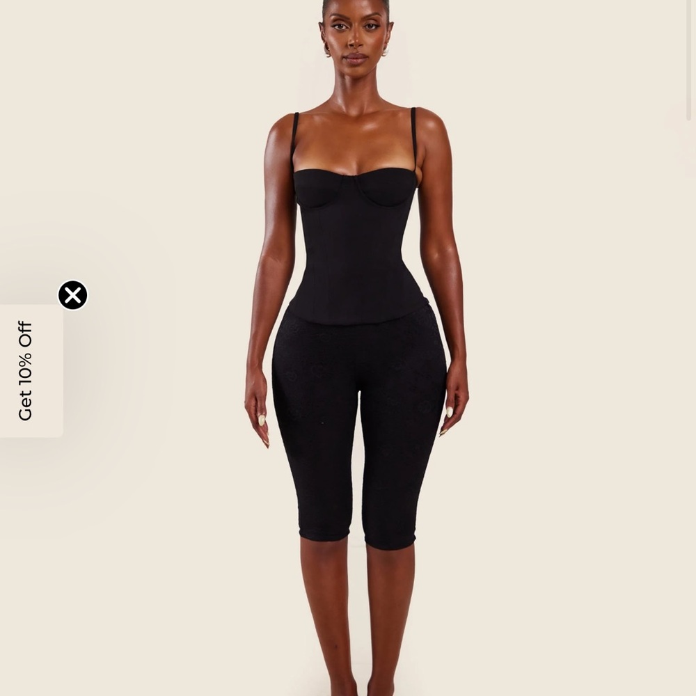 THE EVERLY CORSET IN BLACK